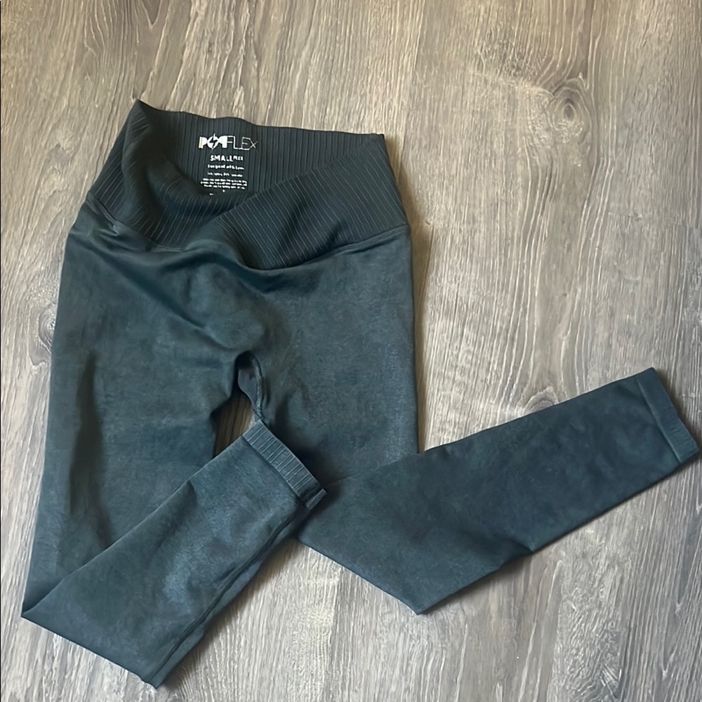 POPFLEX Crisscross Hourglass Seamless legging - magical forest color